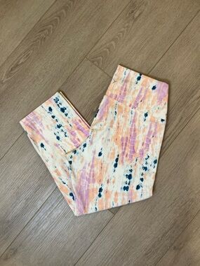 2 for $12 - OLD NAVY Active Leggings - FREE SHIPPING on Bundles $85+